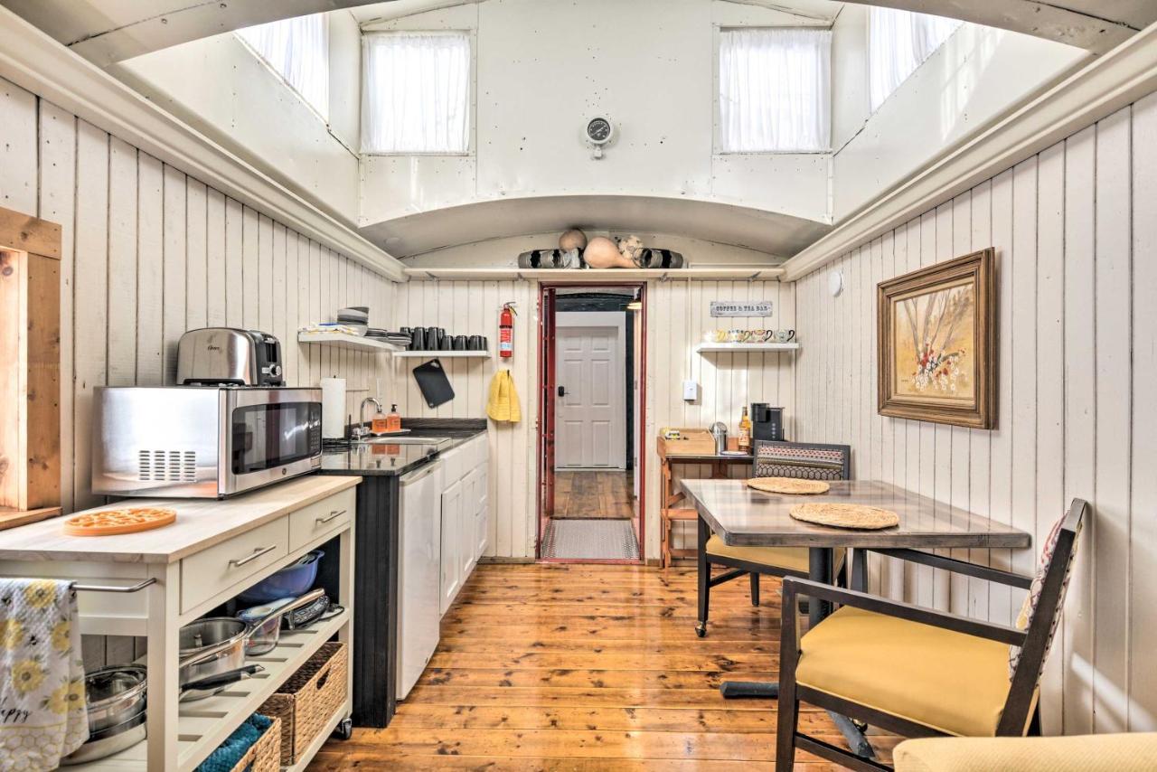 Unique Joplin Gem Converted Train Car Studio Εξωτερικό φωτογραφία